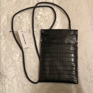 Elizabeth and James Pouch